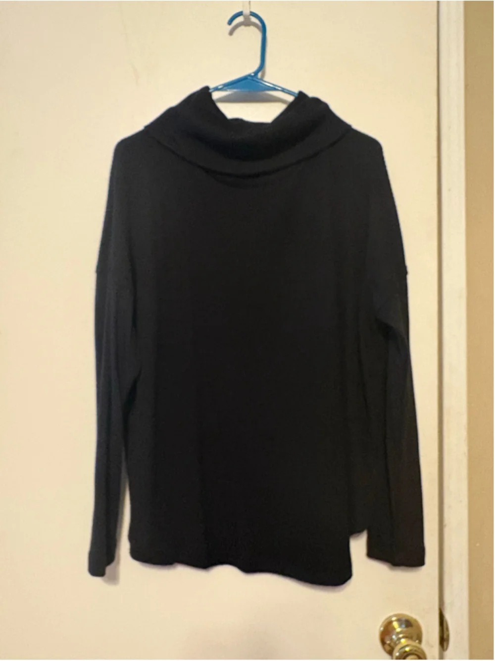 Women's Time and Tru Black Cowl Neck Sweater L - Picture 2 of 4